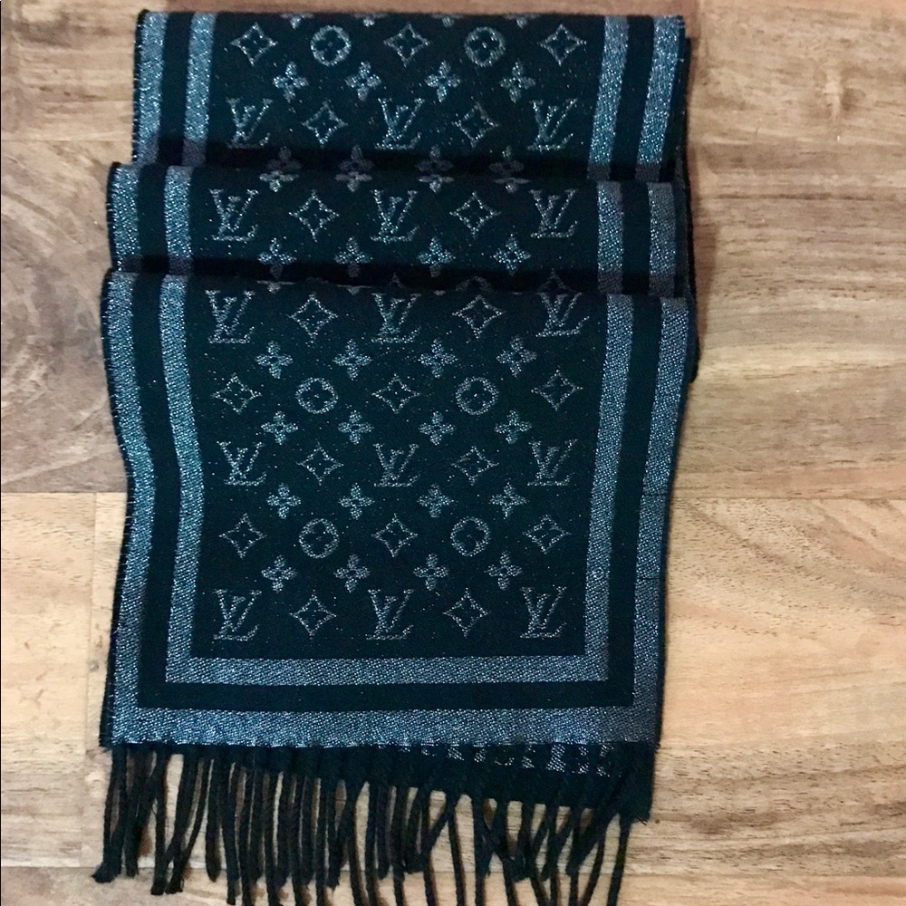 Authentic Louis Vuitton Cashmere Scarf
